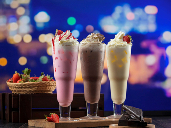 Food & Drinks