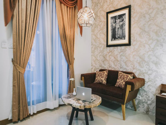 Kamar Deluks King