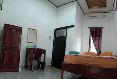 Bedroom 4, Losmen Ibu Hj. Tarjo Palembang, Palembang