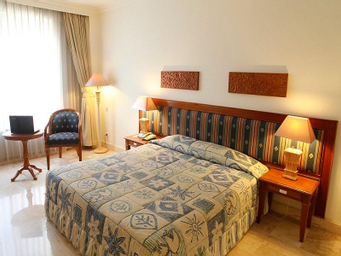 Double Deluxe Room