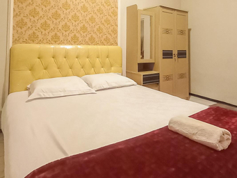 Bedroom 2, BTC Syariah near RS Saiful Anwar, Malang