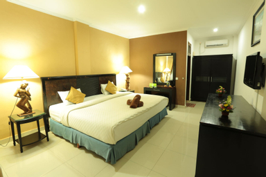 Kamar Deluks Double atau Ranjang Lain - Pemandangan Taman