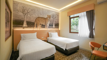 Kamar Grand Deluks Twin - Pemandangan Taman