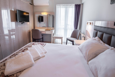 Double Standard Room - City View