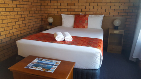 Bedroom 8