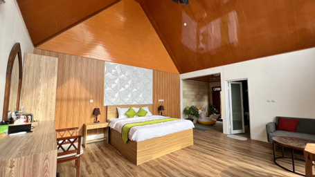 Bedroom 3, BnC Hills (tutup sementara), Karanganyar