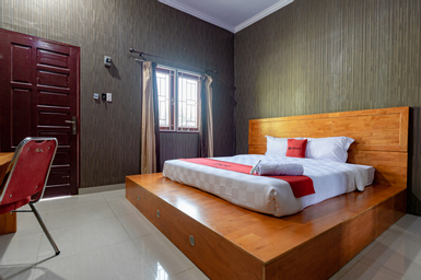 Bedroom 1, RedDoorz Syariah near UISU Medan, Medan