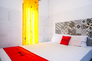 Bedroom 1, RedDoorz Syariah @ Colomadu 2, Karanganyar