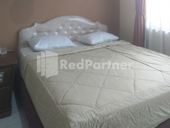 Kamar Deluks Queen atau Ranjang Lain