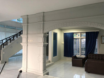 Kamar Keluarga Double - Pemandangan Gunung