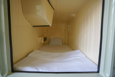 Bedroom 18
