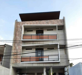 Exterior & Views 2, Phoenix Guesthouse, Surabaya
