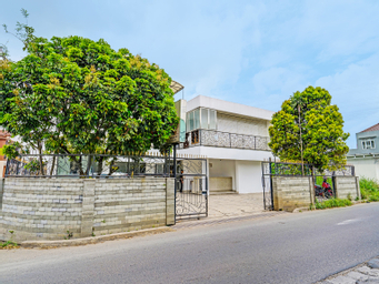 Exterior & Views 3, OYO 92534 Fajar Indah Guest House (tutup permanen), Karanganyar