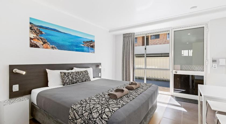 Bedroom 2, Surf Beach Motel Coffs, Coffs Harbour - Pt A