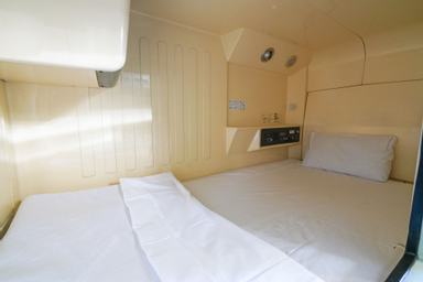 Bedroom 12