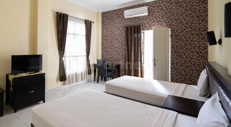Bedroom 4, Carolina Transit, Medan
