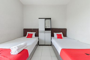Bedroom 4, RedDoorz Syariah near RS Hermina Sukabumi, Sukabumi