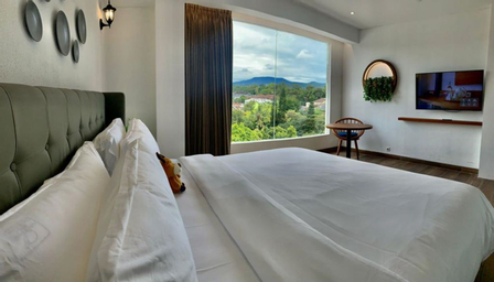 Bedroom 6