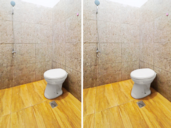 Bathroom 14