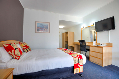 Bedroom 8