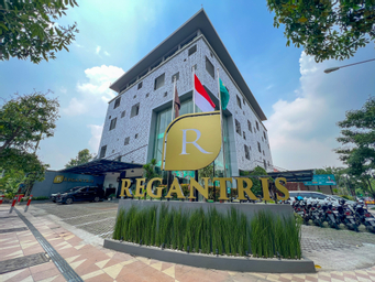 Exterior & Views 1, Regantris Surabaya, Surabaya