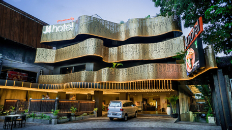 Others 1, J4 Hotels Legian, Badung