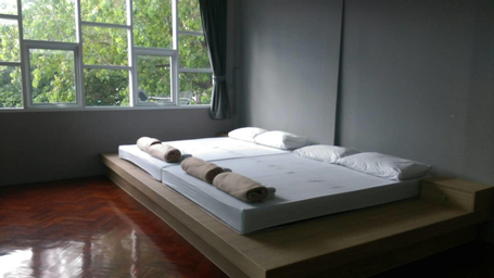 Kamar Quadruple