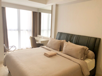 Bedroom 3, Gold Coast Sea View Apartments by Rentrooms, North Jakarta
