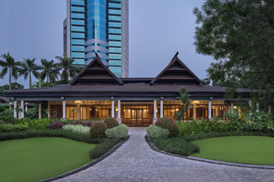 Exterior & Views 3, Shangri La Jakarta, Jakarta Pusat