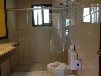 Bathroom 3