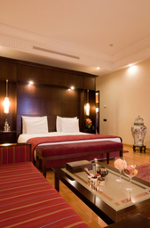 Twin Deluxe Room - Pool View