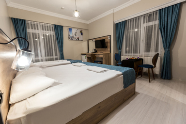 Luxury Triple Room
