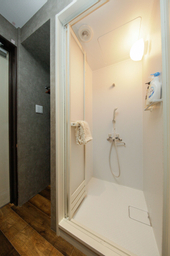 Kamar Khas