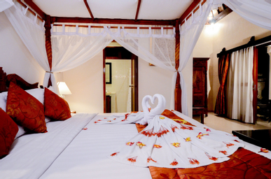 Villa with Double Bed - Pool View