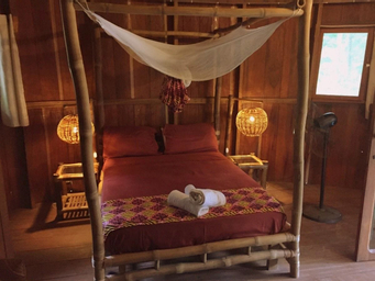 Kamar Keluarga, pemandangan kebun