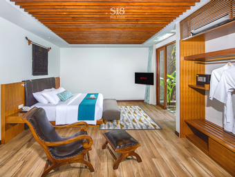 Vila Suite Deluks dengan 2 Kamar Tidur Ranjang King - Pemandangan Kolam Renang