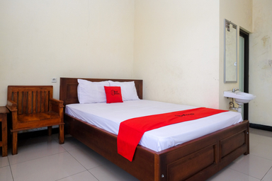 Bedroom 1, RedDoorz near Candi Sukuh Karanganyar, Karanganyar