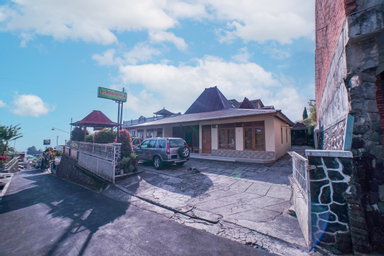 Exterior & Views 1, Rumah Nenek Syariah by My Hospitality, Karanganyar