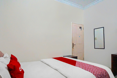 Bedroom 2, OYO 92314 De Coco Guesthouse (tutup sementara), Medan