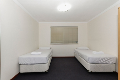 Bedroom 2, Burswood Lodge Apartments, Belmont