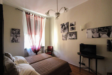 Bedroom 3, La Corte Room & Breakfast, Genova