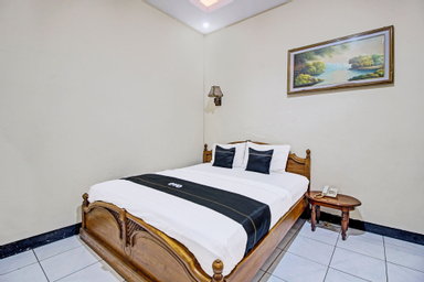 Bedroom 1, Collection O 92242 Hotel Tanjung Emas, Banyumas
