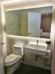 Bedroom 4, The Hubitat - Hostel, Phra Khanong