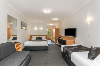 Bedroom 1, Flag Motor Lodge, Belmont
