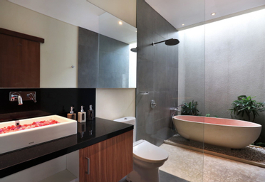 Bathroom 4
