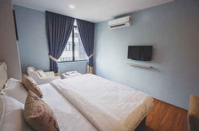 Room with King Bed