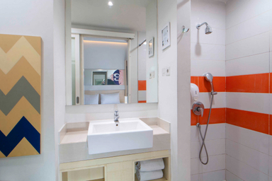 Bathroom 15