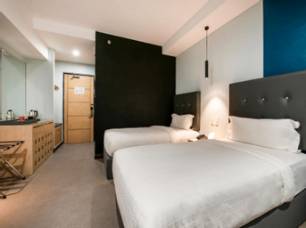 Single Deluxe Room