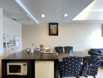 Dining Room 8