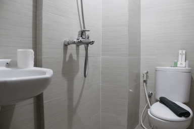 Bathroom 10